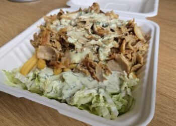 Maaaaxi Porcja! Testuję talerz z kurczakiem (Maaaaaxi Kebab, Brzeg)